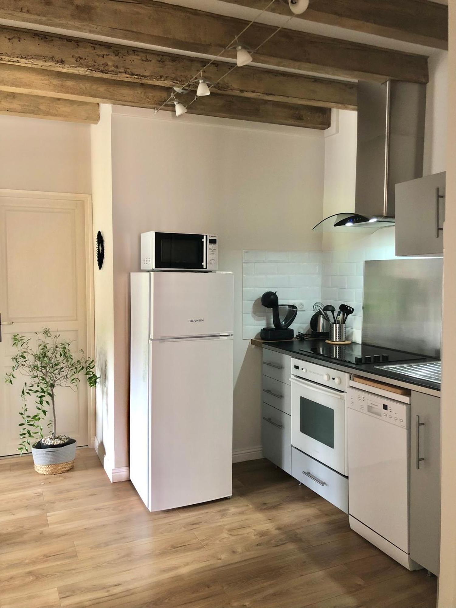 Veroliv : Superbe Appartement Renove Proche Du Centre-Ville Le Creusot Dış mekan fotoğraf